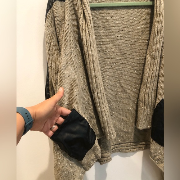 Yaira Sweater Jacket - Picture 3 of 8